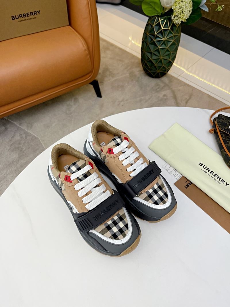 Burberry Low Shoes